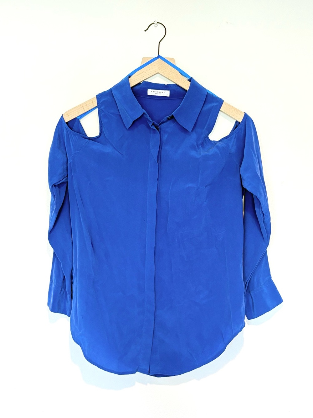 cold shoulder silk blouse - equipment femme cobalt blue top - M euc